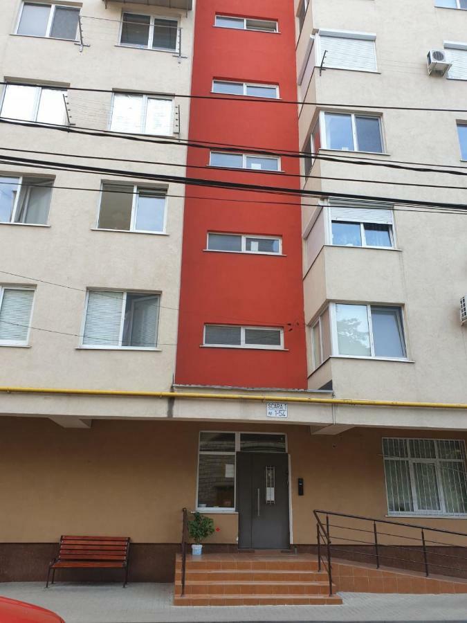 Ion Neculce 1/1Appartamento Chisinau Luaran gambar